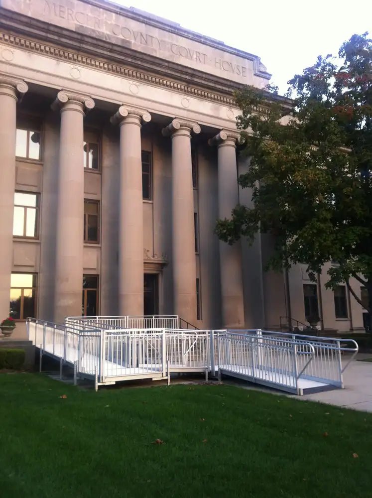 A*Com Modular Aluminum Wheelchair Ramp Kits with Turns | Commercial Canada