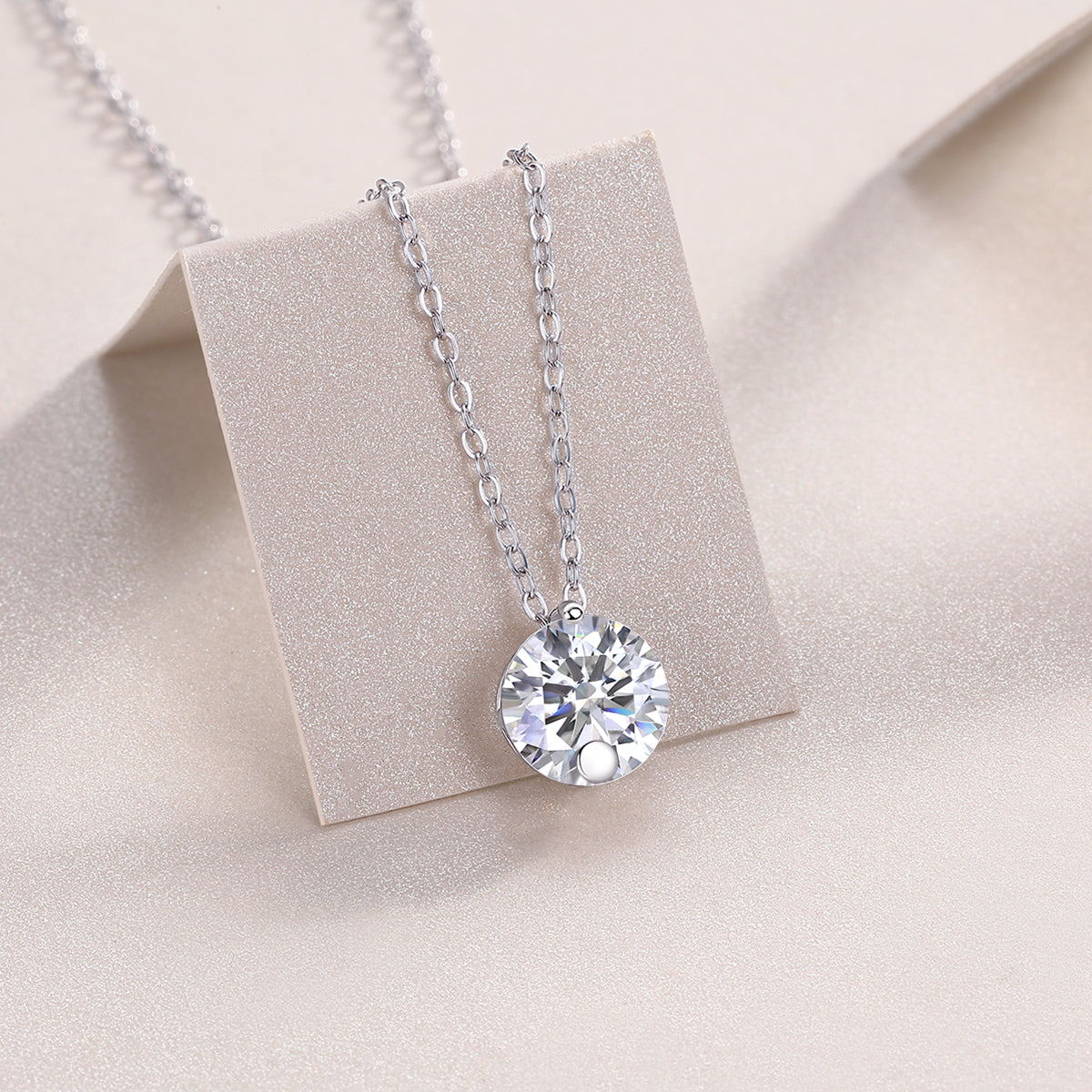Simple Pleasure - Top-quality Moissanite Fashionable Light Luxury Jewelry Pendant Necklace S925 Silver Plated Platinum