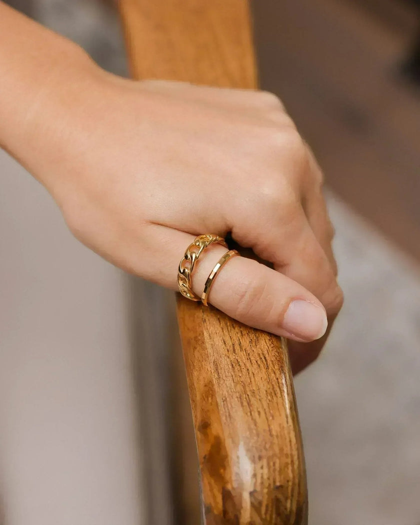 Aly Ring