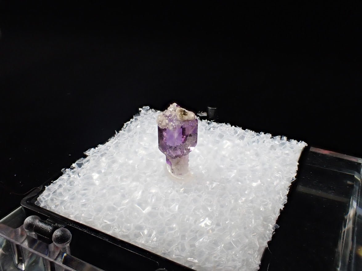 Amethyst with Analcime – Goboboseb Mountains, Namibia – Micro Crystal Specimen (11mm)