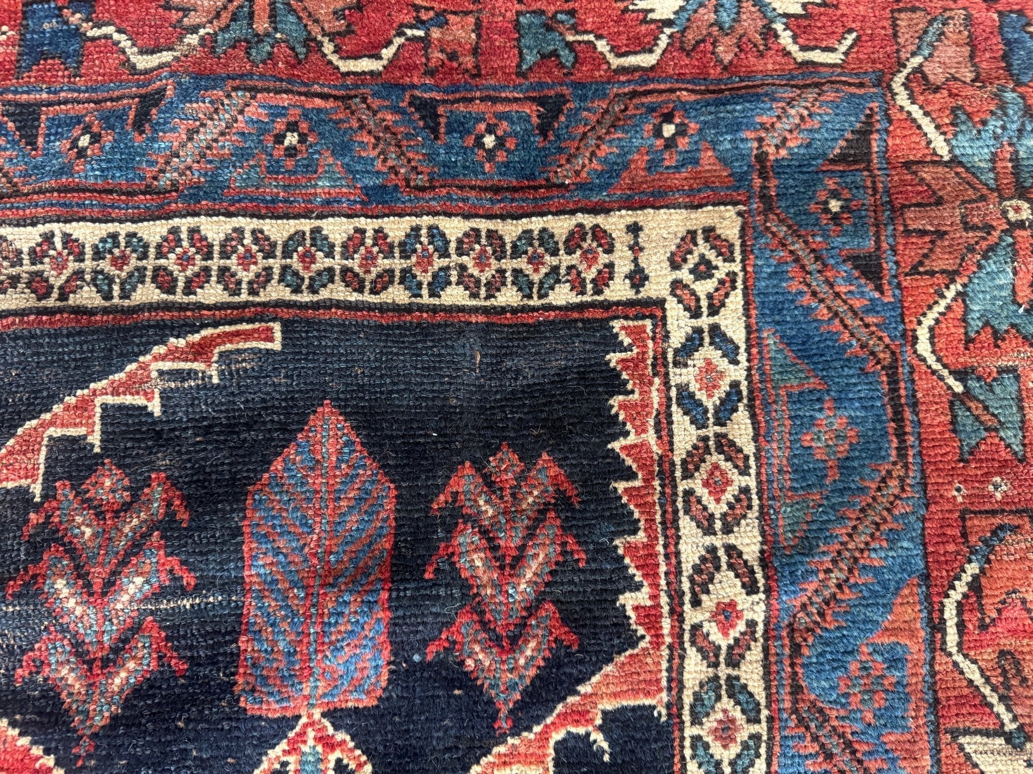 Antique Persian Bakhtiari Rug | 5' x 7’ 4