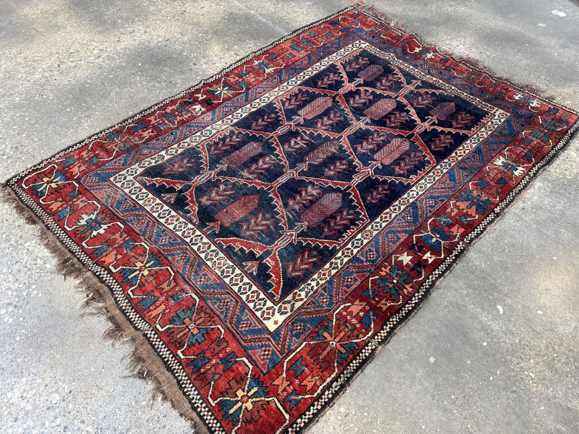 Antique Persian Bakhtiari Rug | 5' x 7’ 4