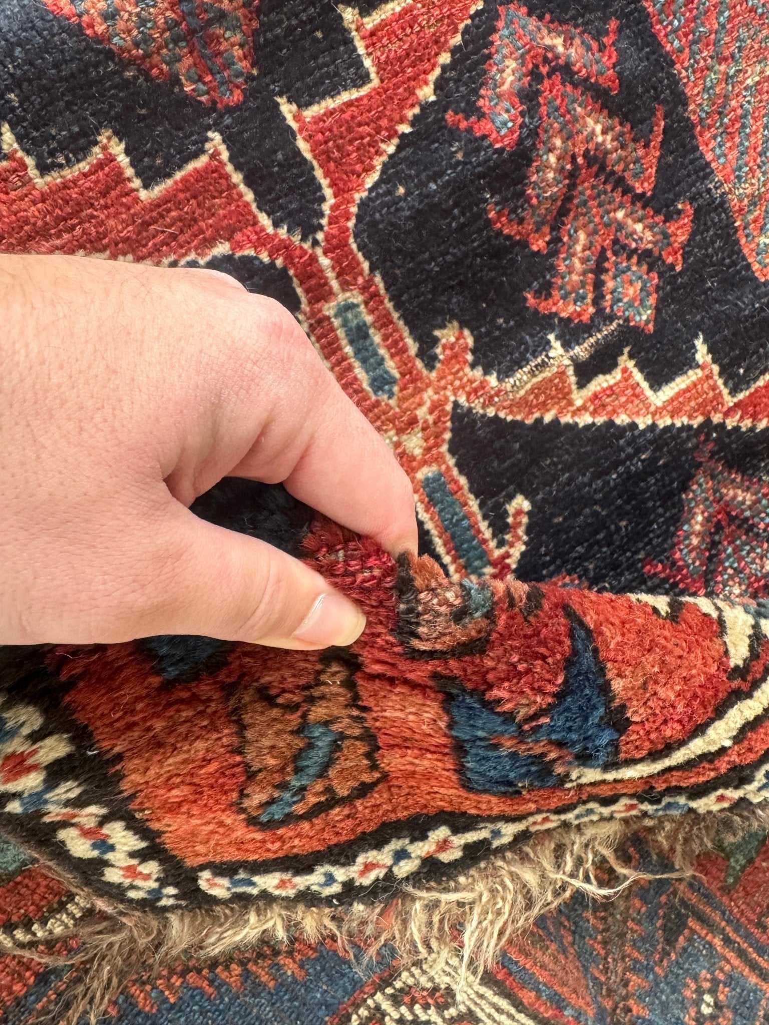 Antique Persian Bakhtiari Rug | 5' x 7’ 4