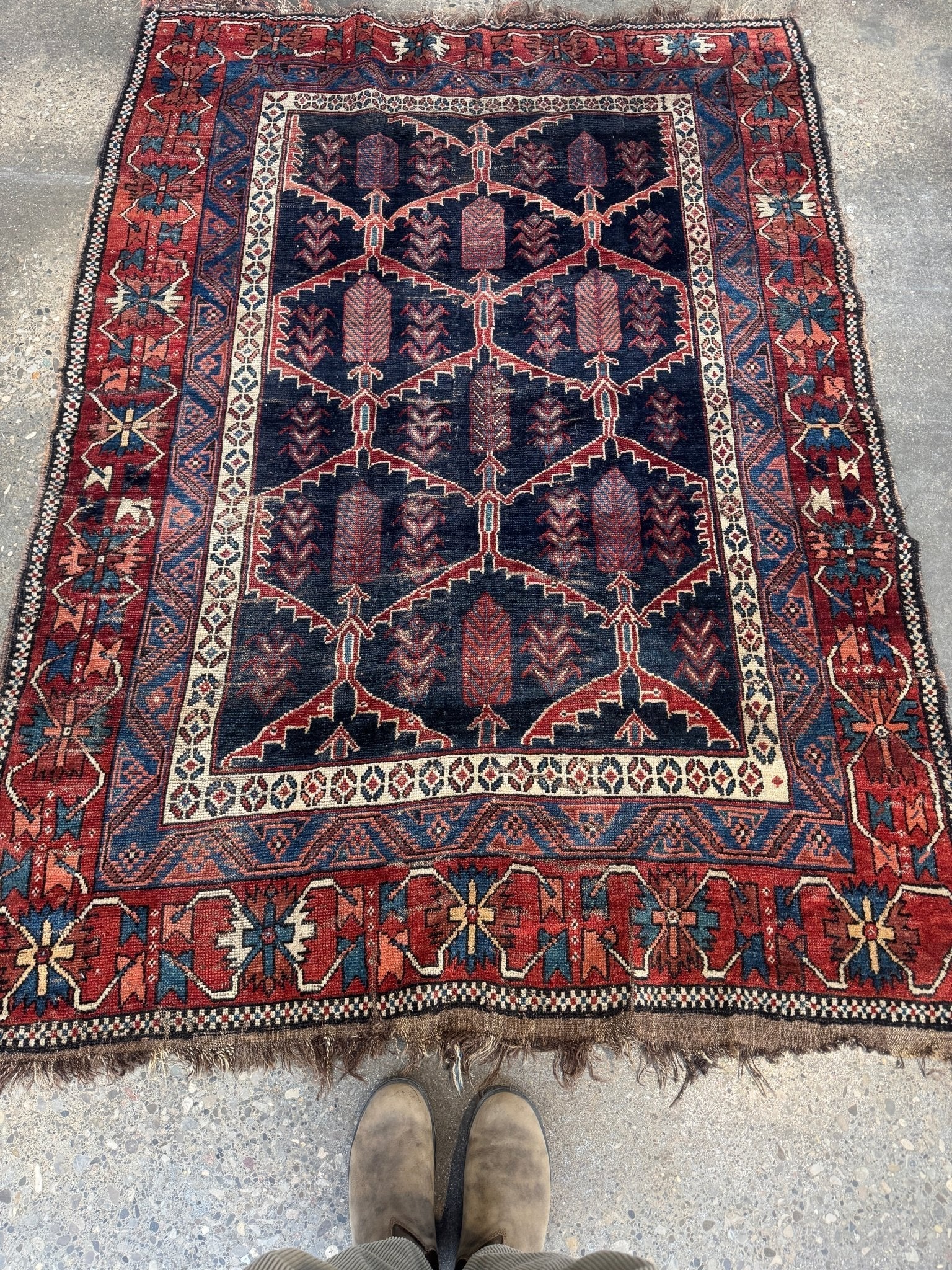 Antique Persian Bakhtiari Rug | 5' x 7’ 4