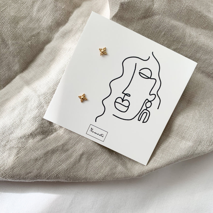 Aura Studs