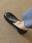 Retro Style New Round Toe Flat Bottom Loafers Slip-on British Soft Bottom Pumps Women