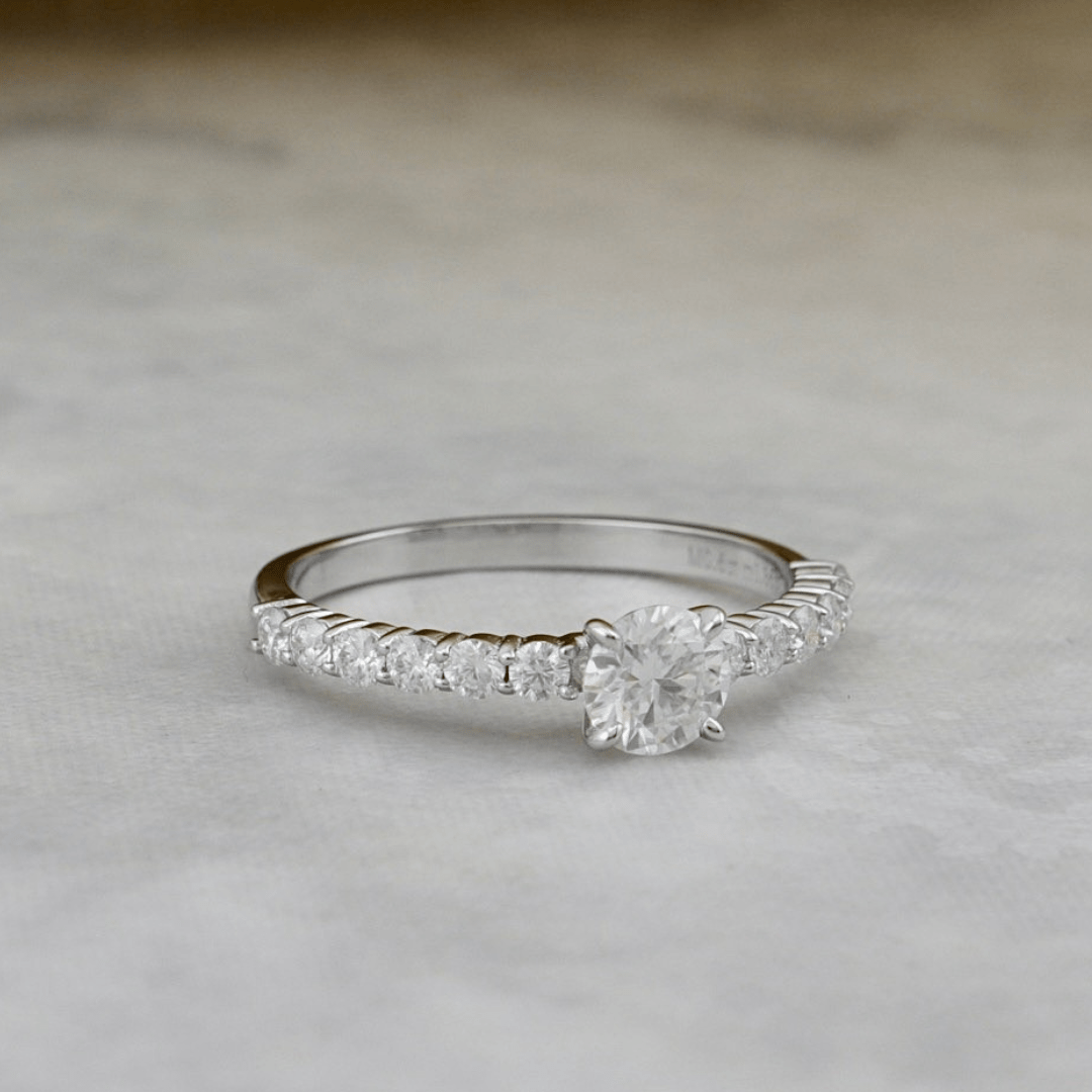 Bague Éclat Moissanites 0.5 ct + 0.42 ctw