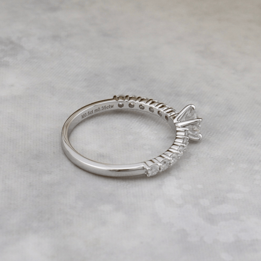 Bague Éclat Moissanites 0.5 ct + 0.42 ctw
