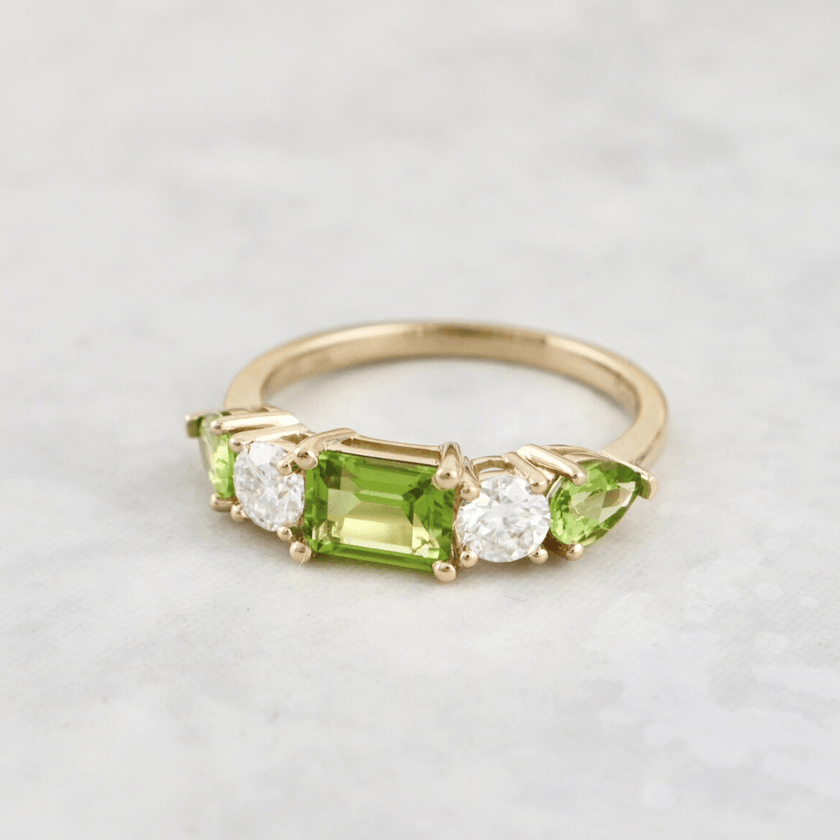 Bague en or 14K - 18K ou platine, péridots et diamants