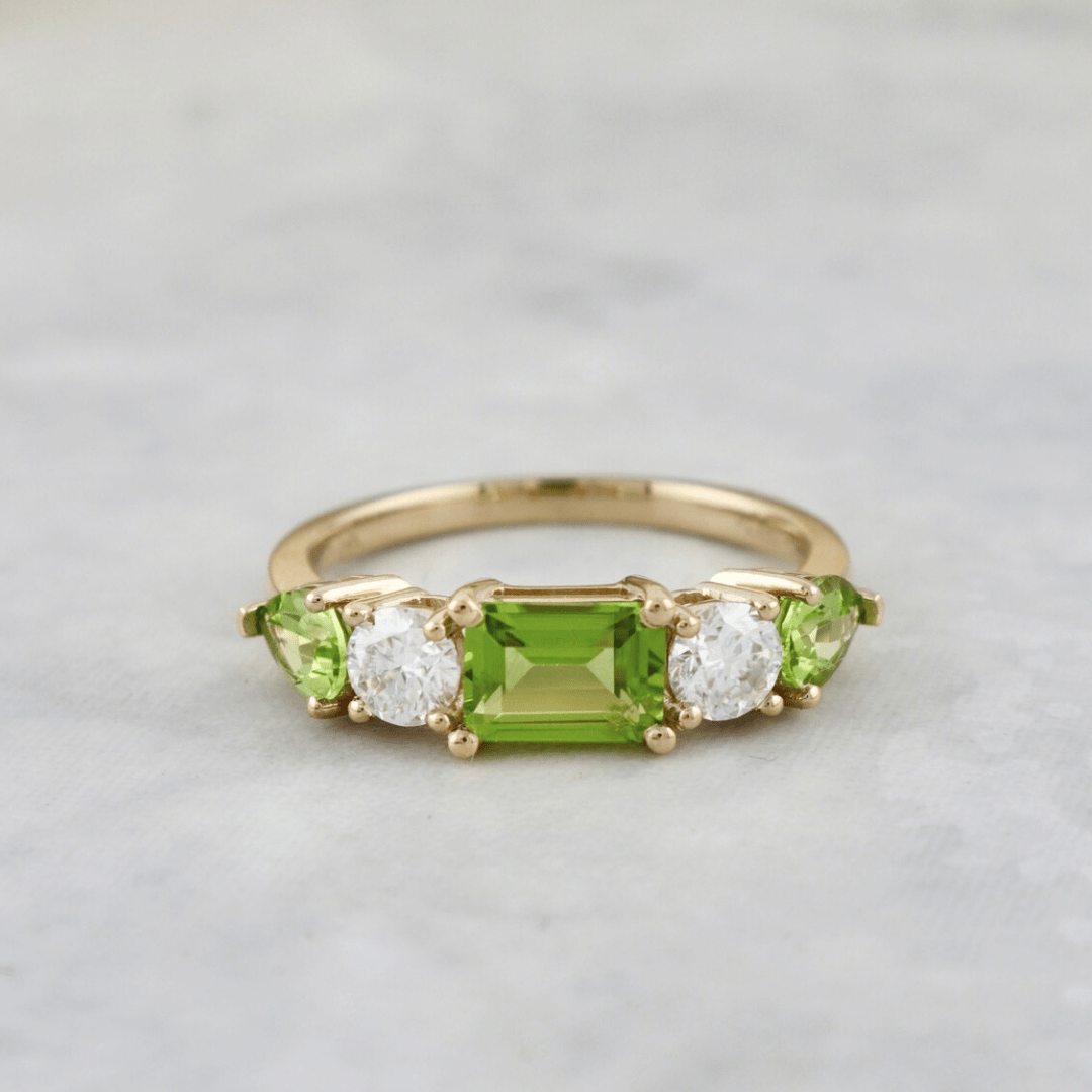 Bague en or 14K - 18K ou platine, péridots et diamants
