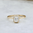 Bague Halo Émeraude en or 14K - 18K et diamants 0,6 ctw