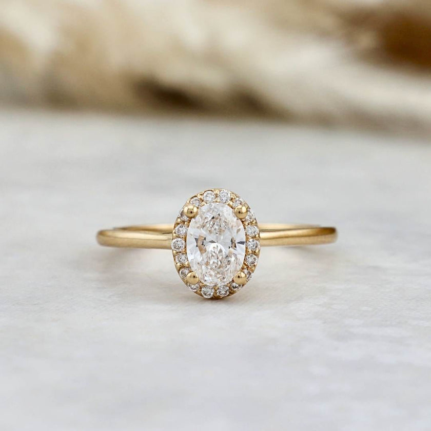 Bague Halo Oval en or 14K - 18K ou platine et diamants 0,6 ctw