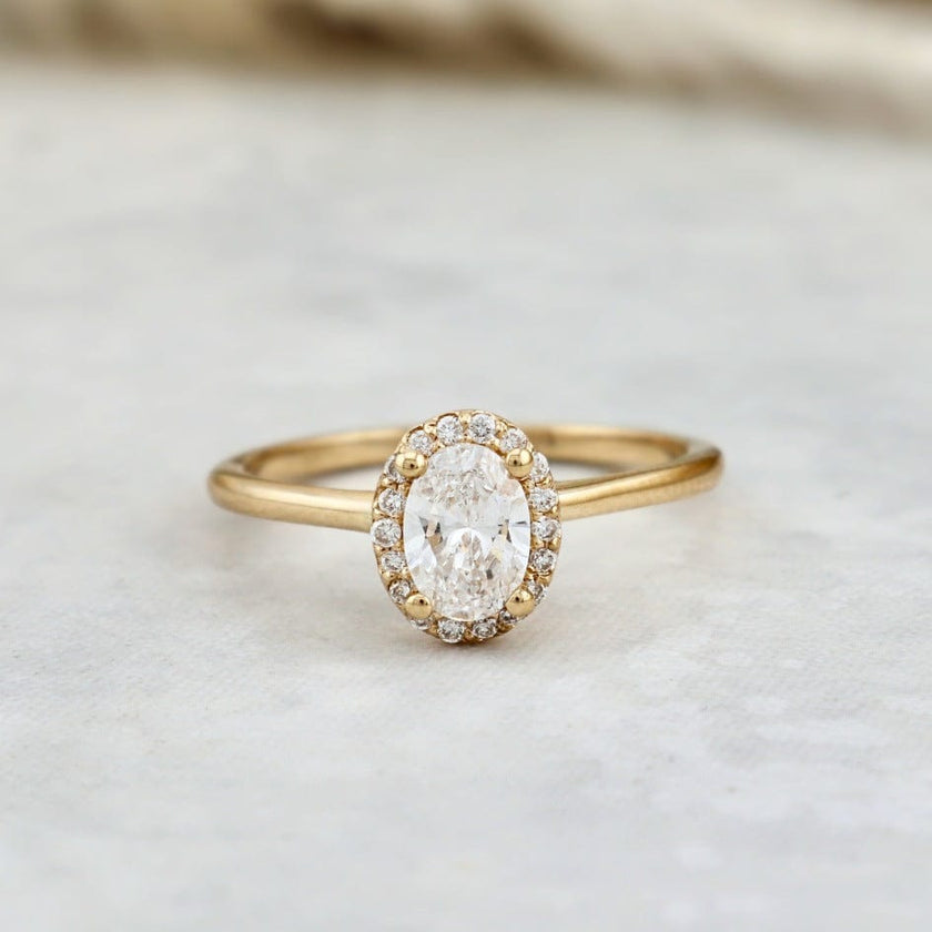 Bague Halo Oval en or 14K - 18K ou platine et diamants 0,6 ctw