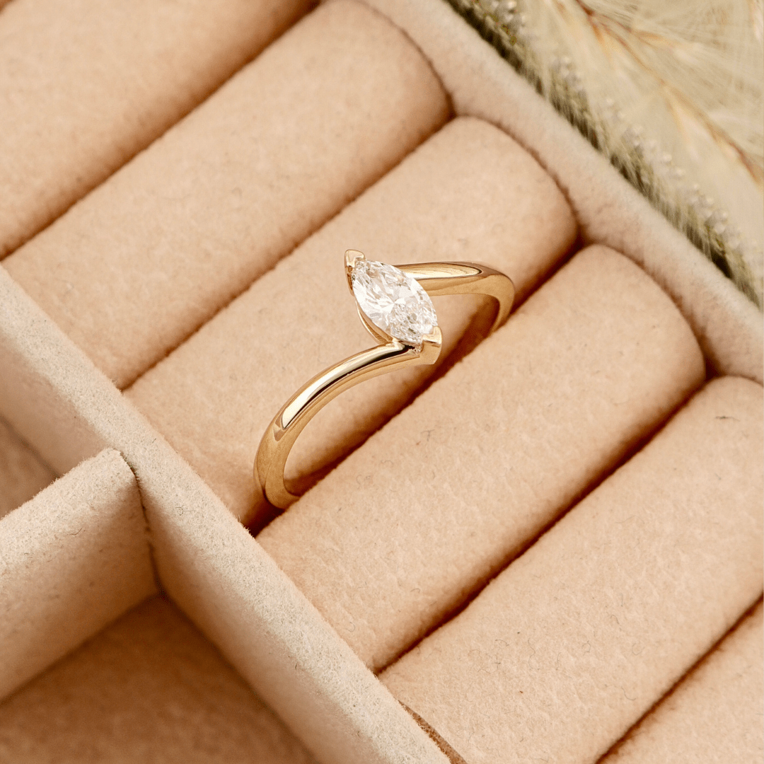 Bague Marquise en or 14K - 18K ou platine et diamant 0,3 ct