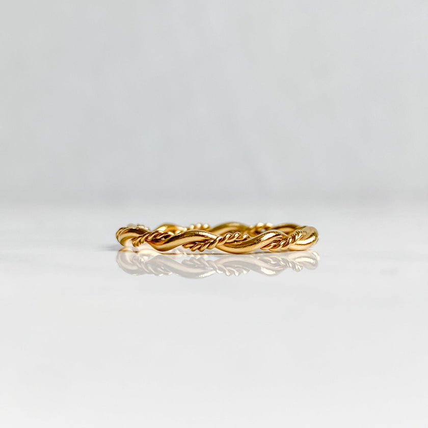Bague torsadée en acier inoxydable plaqué or 18K | RHÉA