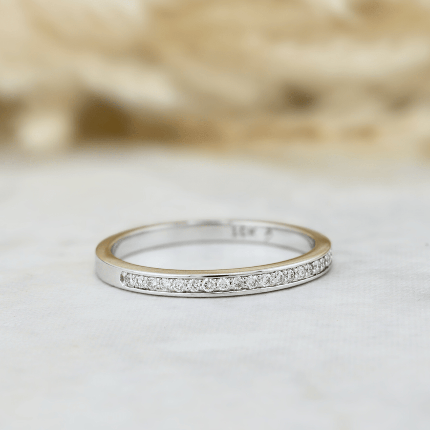 Bague Semi-éternité diamants 1mm