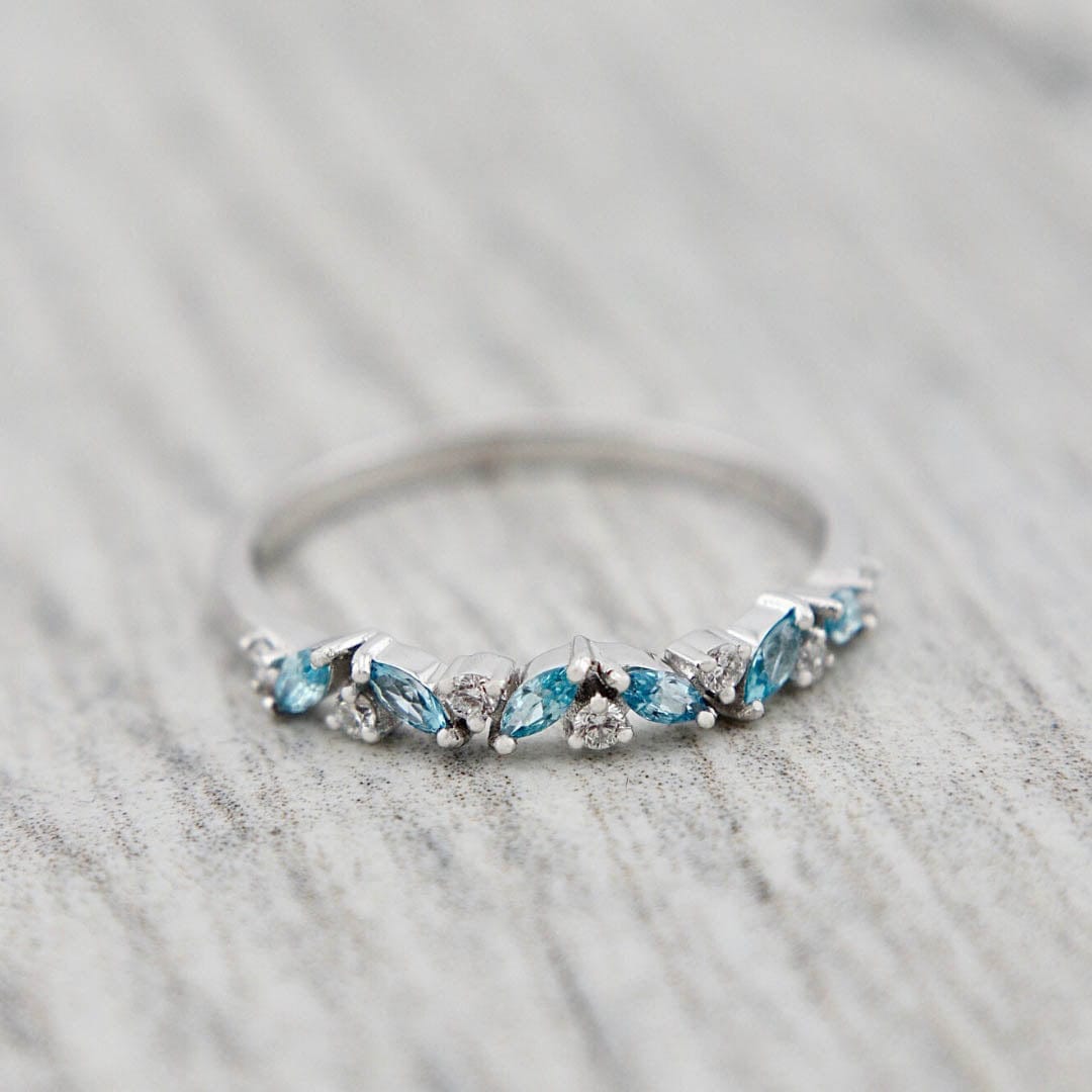 Bague semi-éternité Marquise diamants et aigues-marines