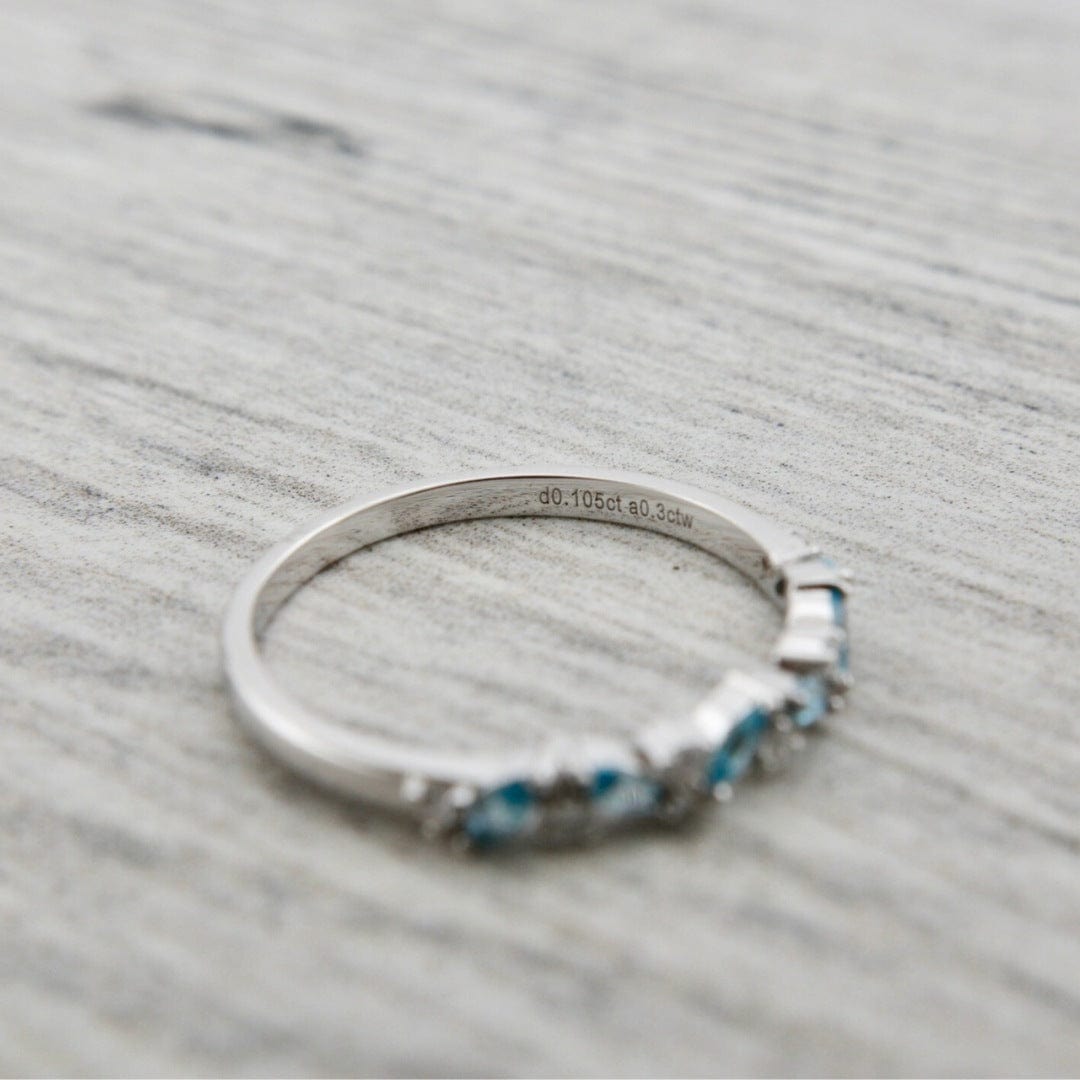 Bague semi-éternité Marquise diamants et aigues-marines