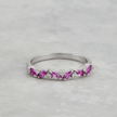Bague semi-éternité Marquise en or 14K - 18K, diamants et saphirs