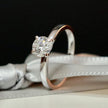 Bague solitaire Classique en or 10K et moissanite 0,5 ct