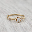Bague solitaire en or 10K ou argent sterling et moissanites
