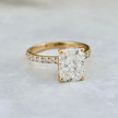 Bague solitaire Halo en or 14K - 18K ou platine et diamant cushion 2.5 ct