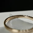 Bague V en or 10K et moissanites