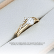 Bague Vague en or 10K ou argent sterling et moissanites