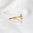 Bague solitaire dorée en acier inoxydable 18K | VÉNUS