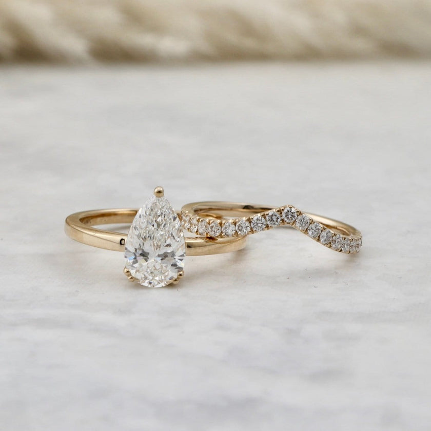 Bagues ensemble d’alliances diamants poire