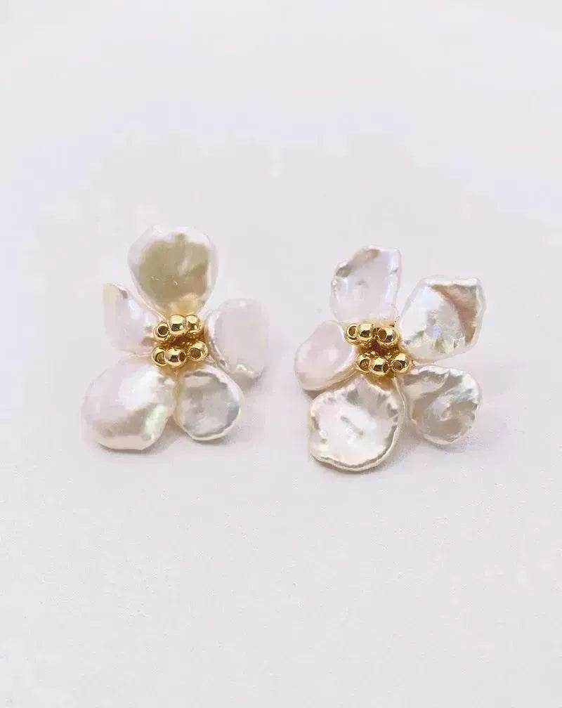 Baroque Pearl Earrings Female European And American Temperament Personality Flower Stud Earrings