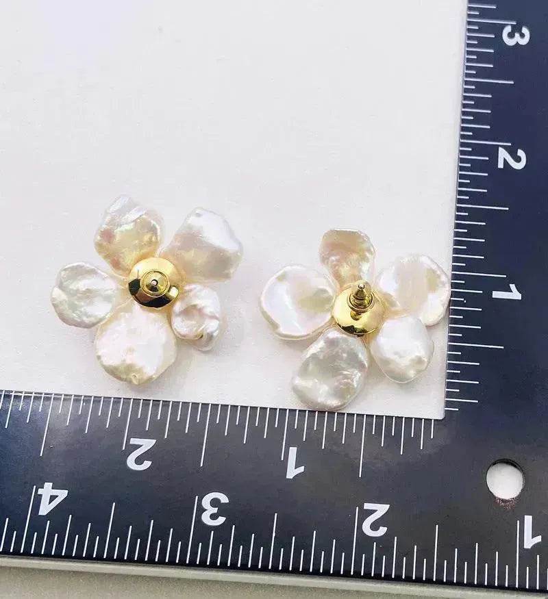 Baroque Pearl Earrings Female European And American Temperament Personality Flower Stud Earrings