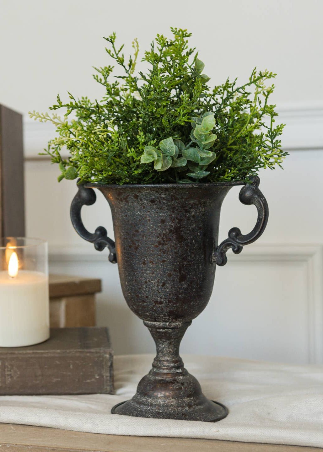 Beverly Urn