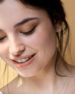 boucles d'oreilles cercles avec petites perles blanches