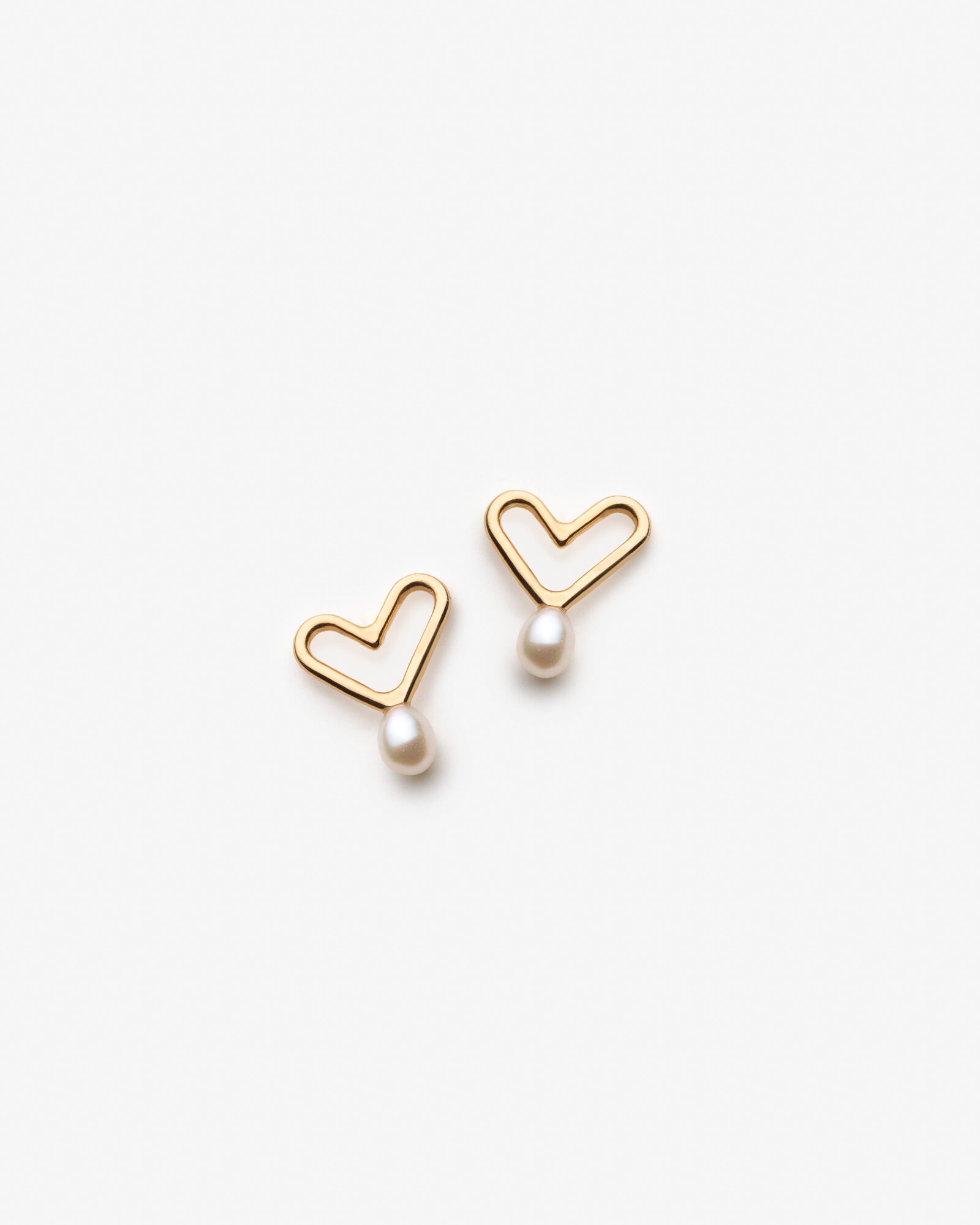 Boucles d'oreilles coeurs avec petites perles blanches