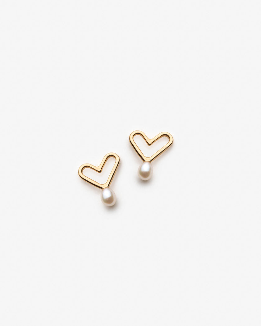 Boucles d'oreilles coeurs avec petites perles blanches