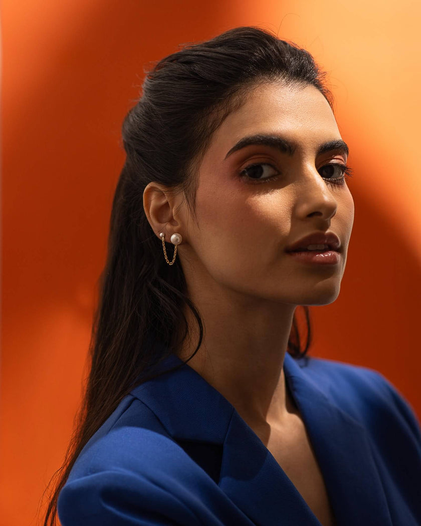 Étonnante - Boucles d'oreilles double trou avec perles et chaine