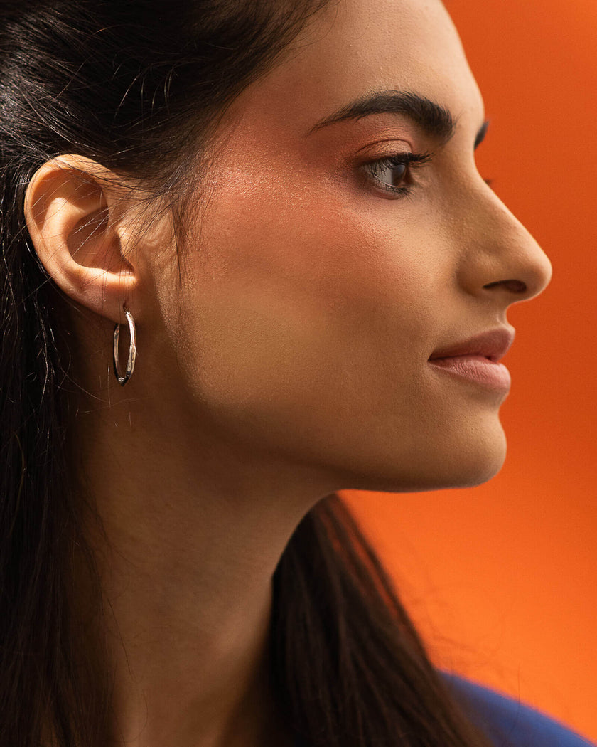Observatrice - Grosses boucles d'oreilles créoles argent