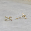 Boucles d'oreilles X en or 14K et moissanites
