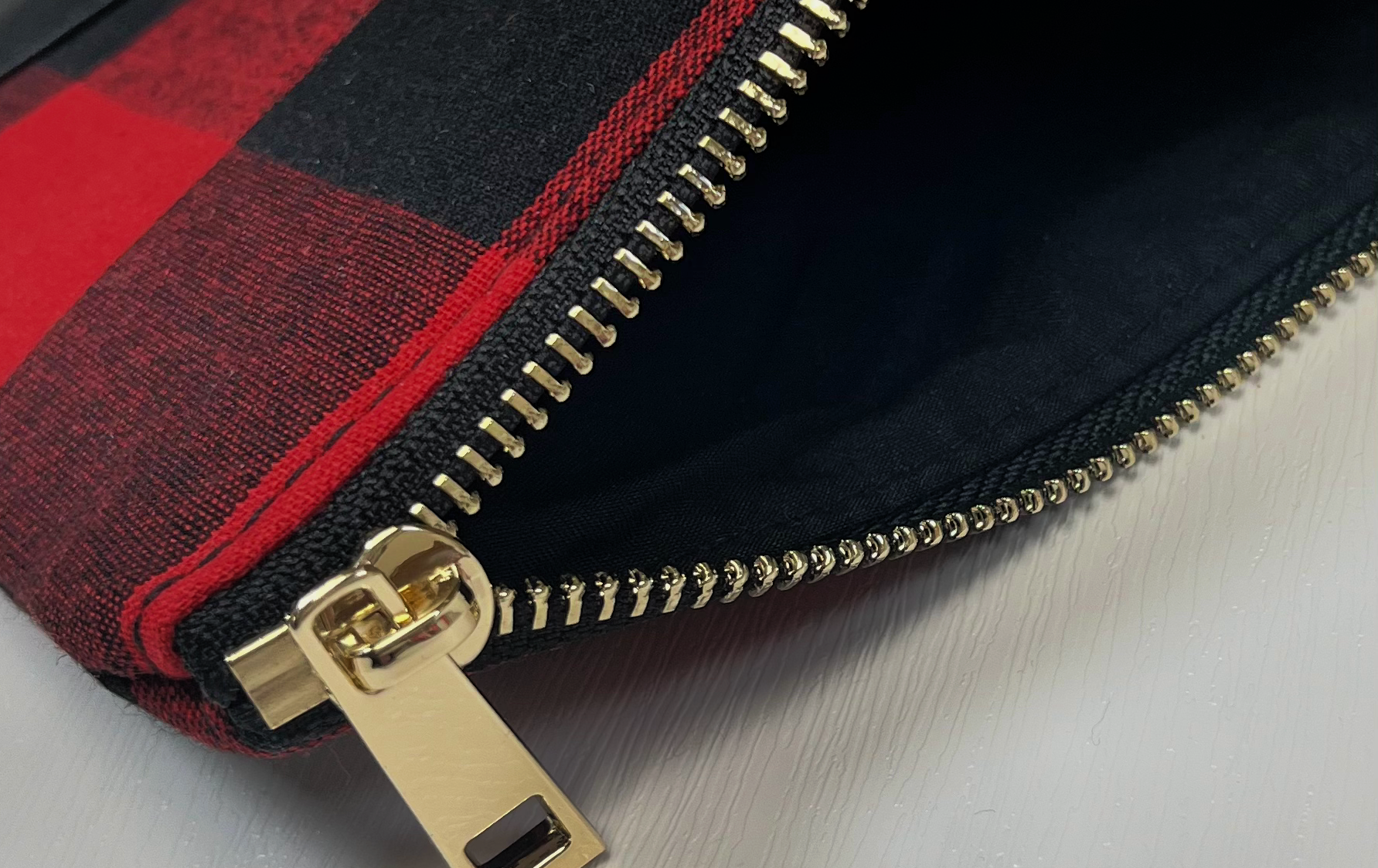 Buffalo Plaid Zipper Pouch