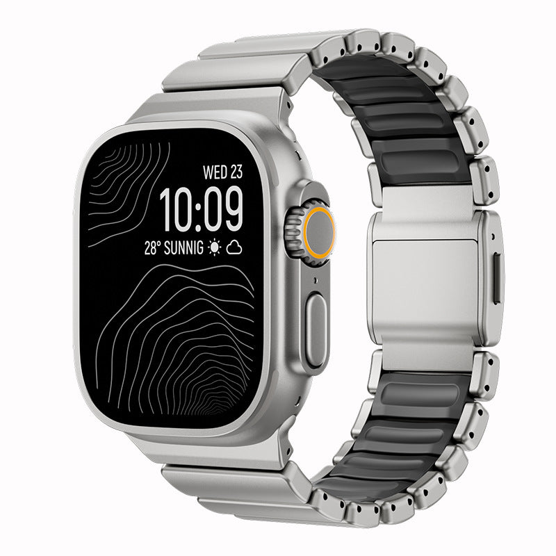Titanium Magnetic Clasp Metal Apple Watch Band – Ultra 2 / Series 9 / 8 / 7 (42/44/45/46/49mm)