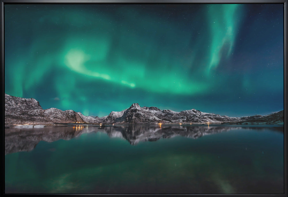 Réflexion de l'aurore boréale des Lofoten