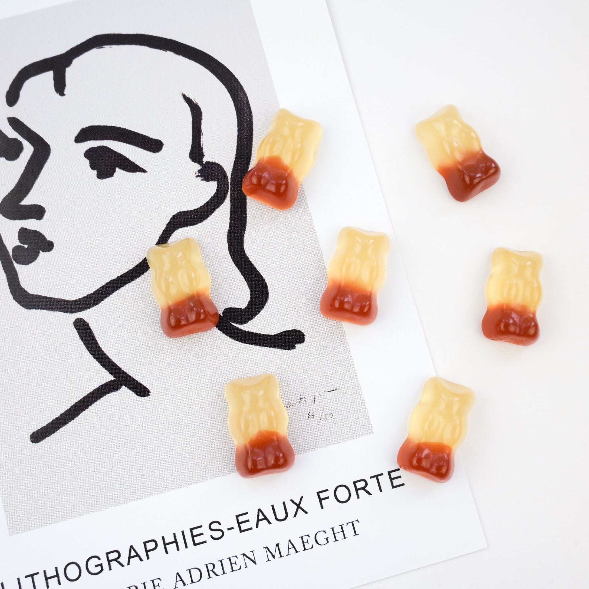 Cola Gummy Bear Magnet Set