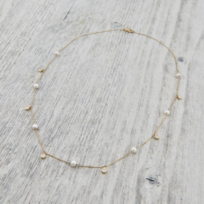 Collier en or 14K serti de diamants et perles