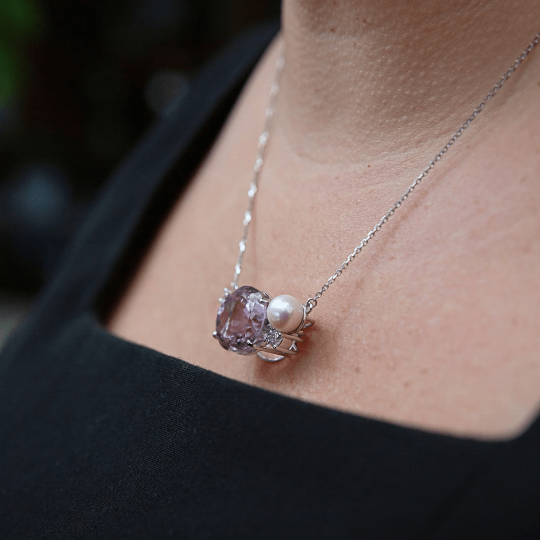 Collier Orchidée en or 14K, perle, diamants et améthyste
