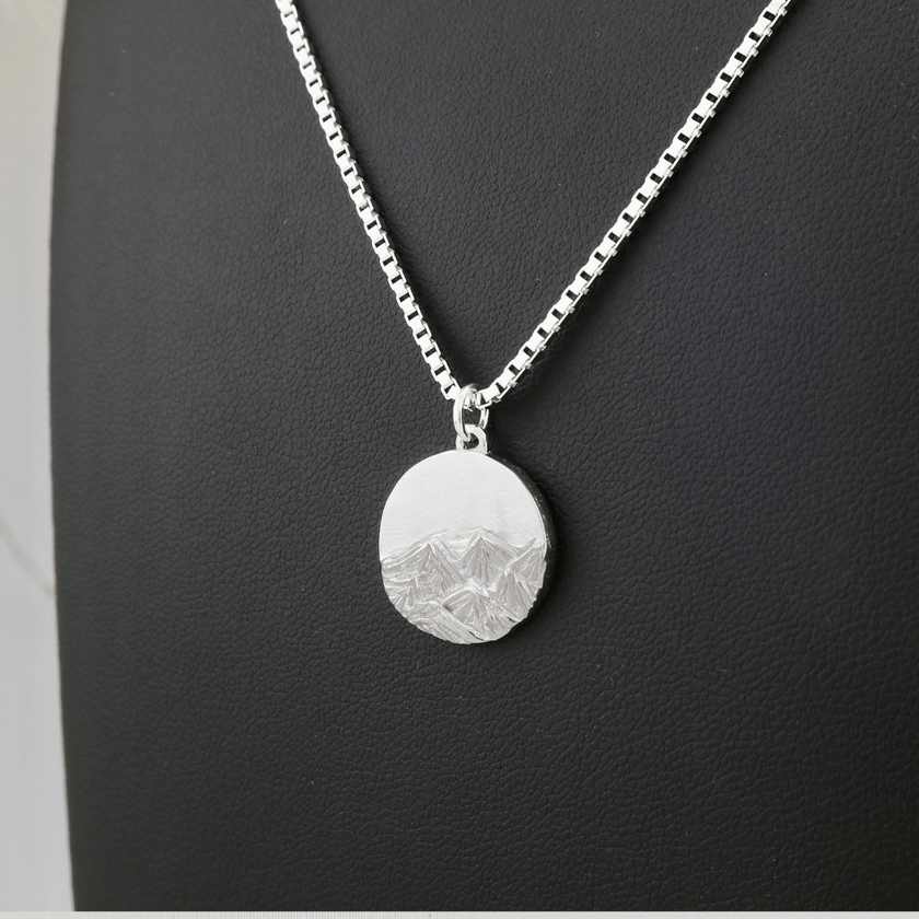 Collier Rocheuses canadiennes en argent sterling