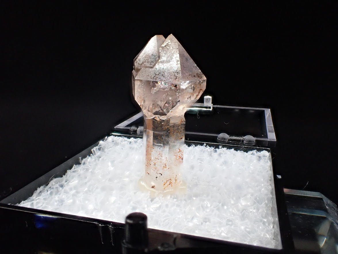 Double-Terminated Amethyst Scepter – Goboboseb Mountains, Namibia – Micro Specimen (21mm)