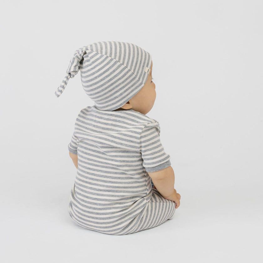 Bonnet noué rêveur