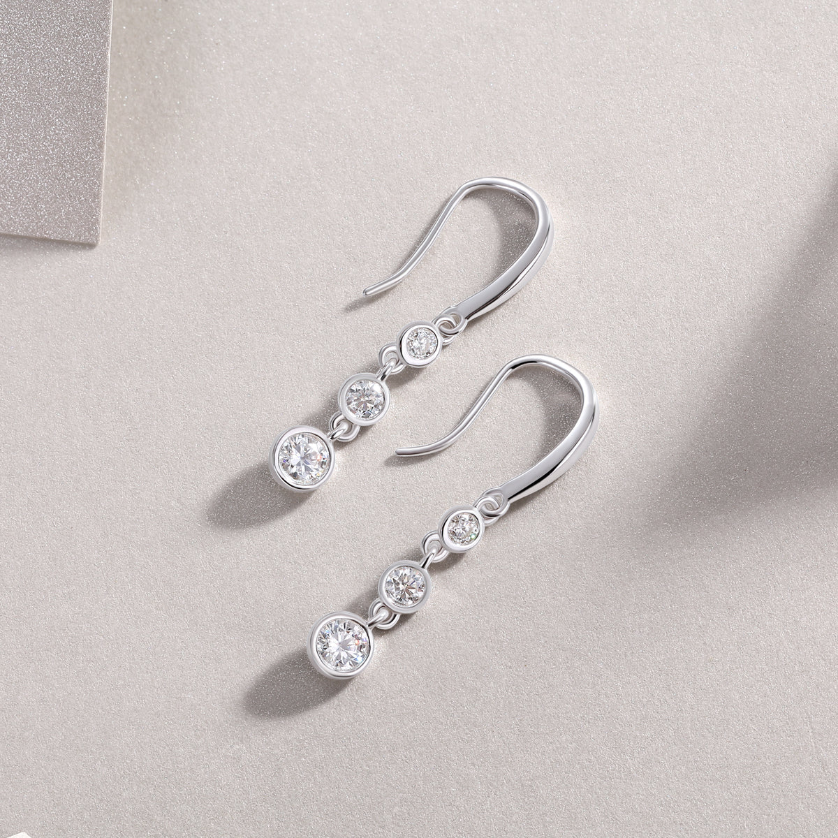 Starlight Moissanite Stud Earrings – 0.3ct S925 Silver | GRA Certified