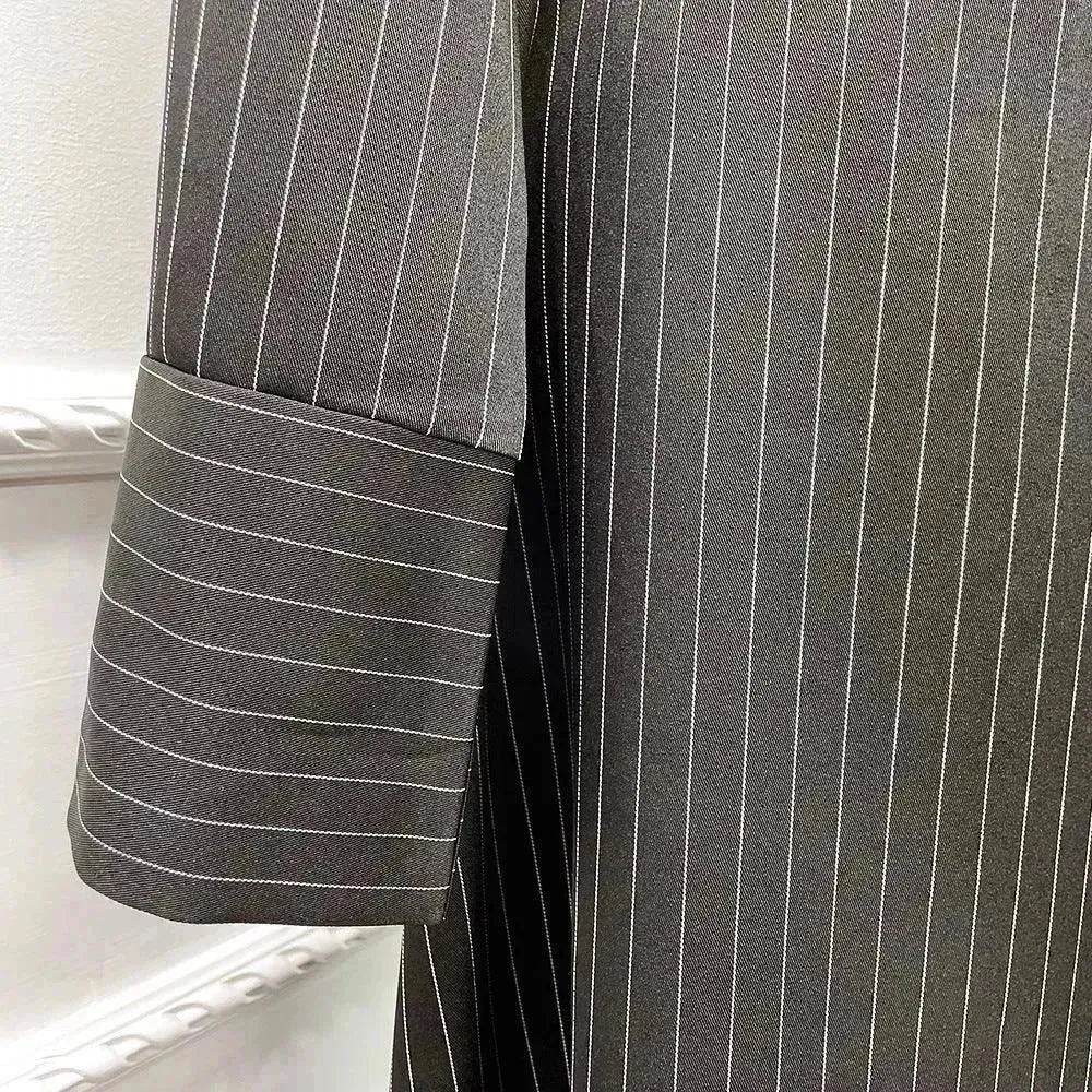 Fashionable Stripe Tunneled Abaya Dress for Elegant Arab Dubai Turkey Middle Eastern women.